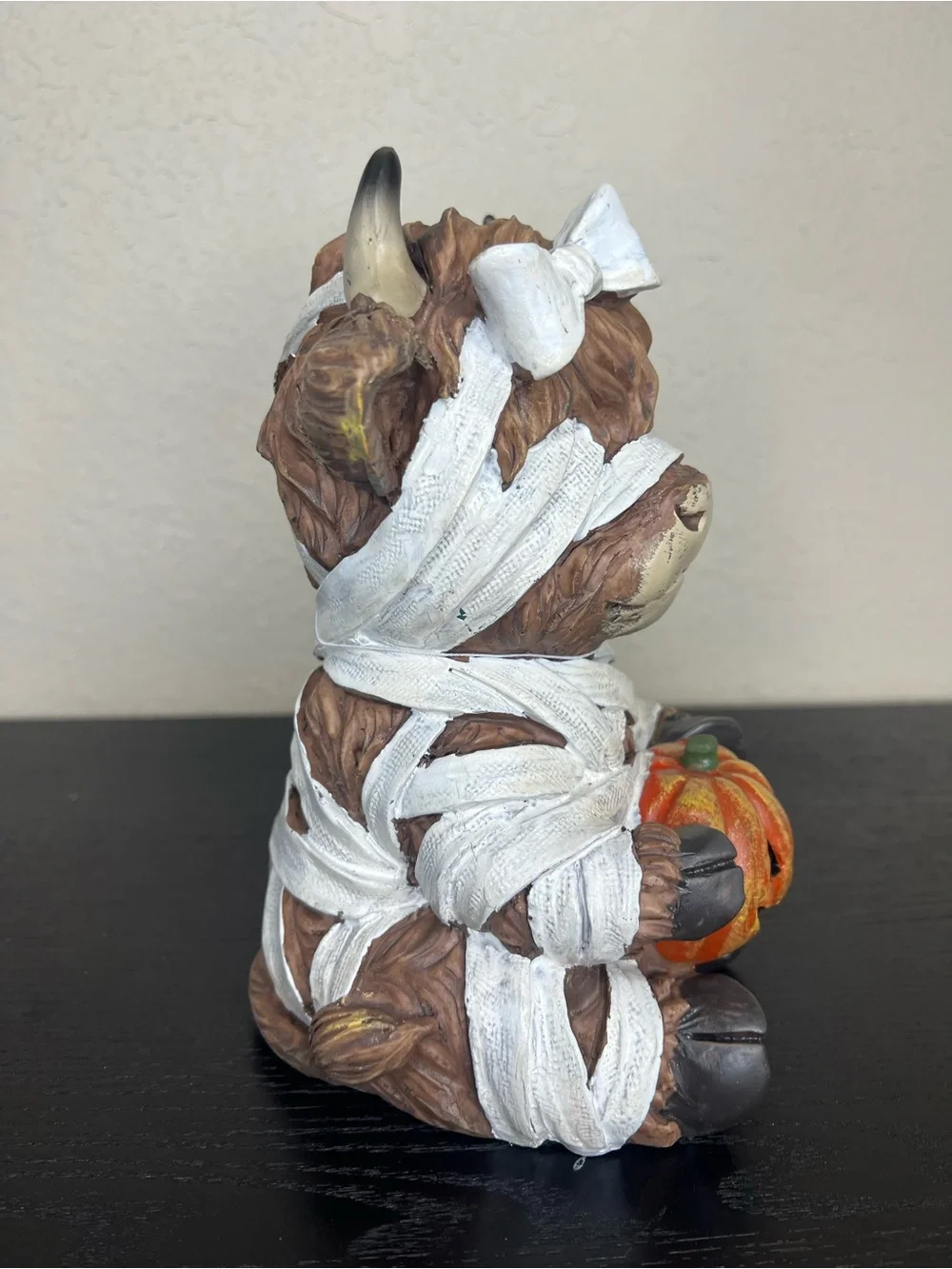 NEW HallowHome Halloween Highland Cow Mummy Decor